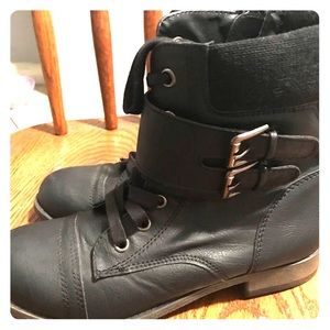 Black Buckle Boots With Side Zippers🍁🍂